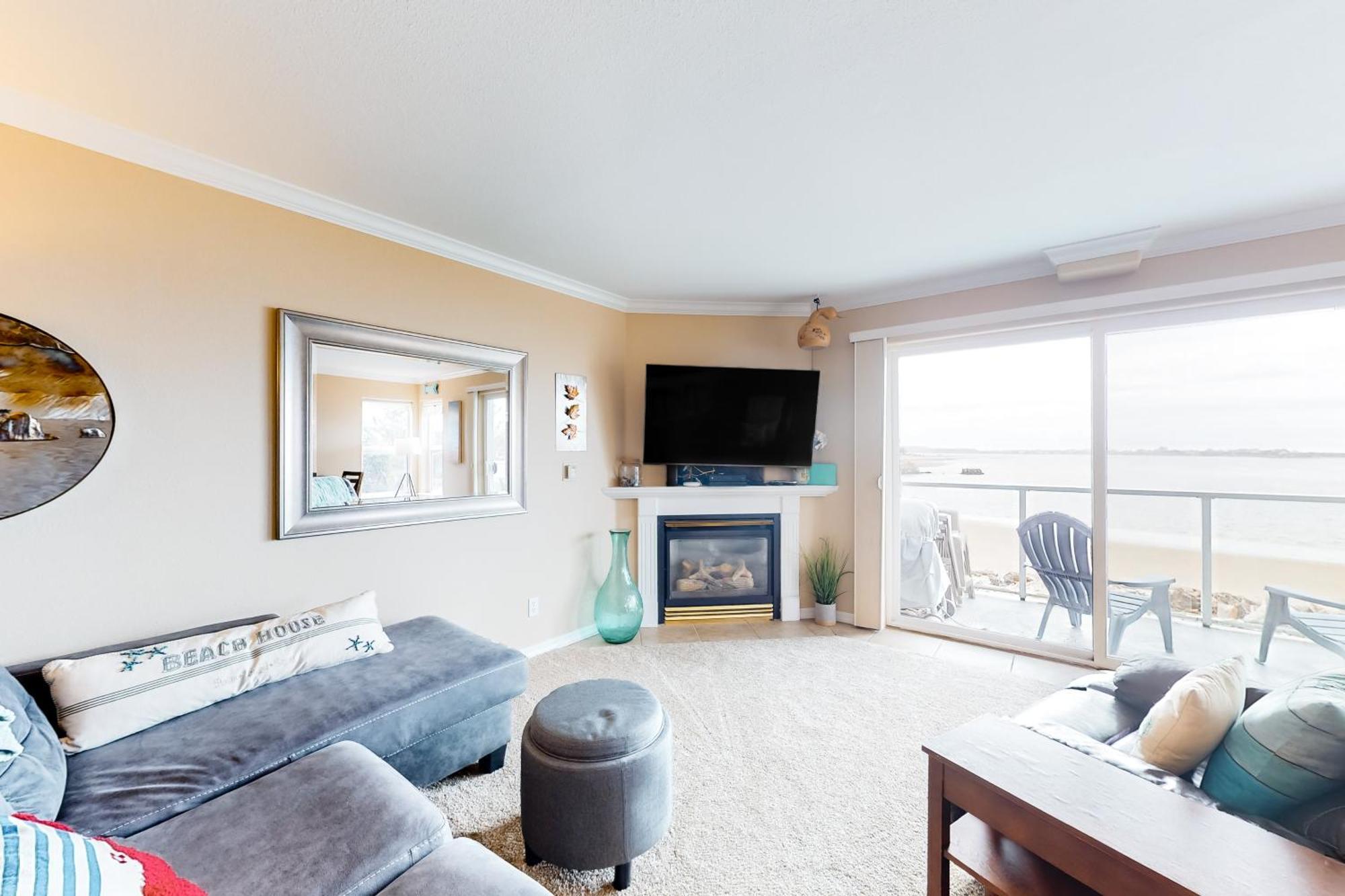 Salishan BeachWaters Edgeアパートメント 部屋 写真
