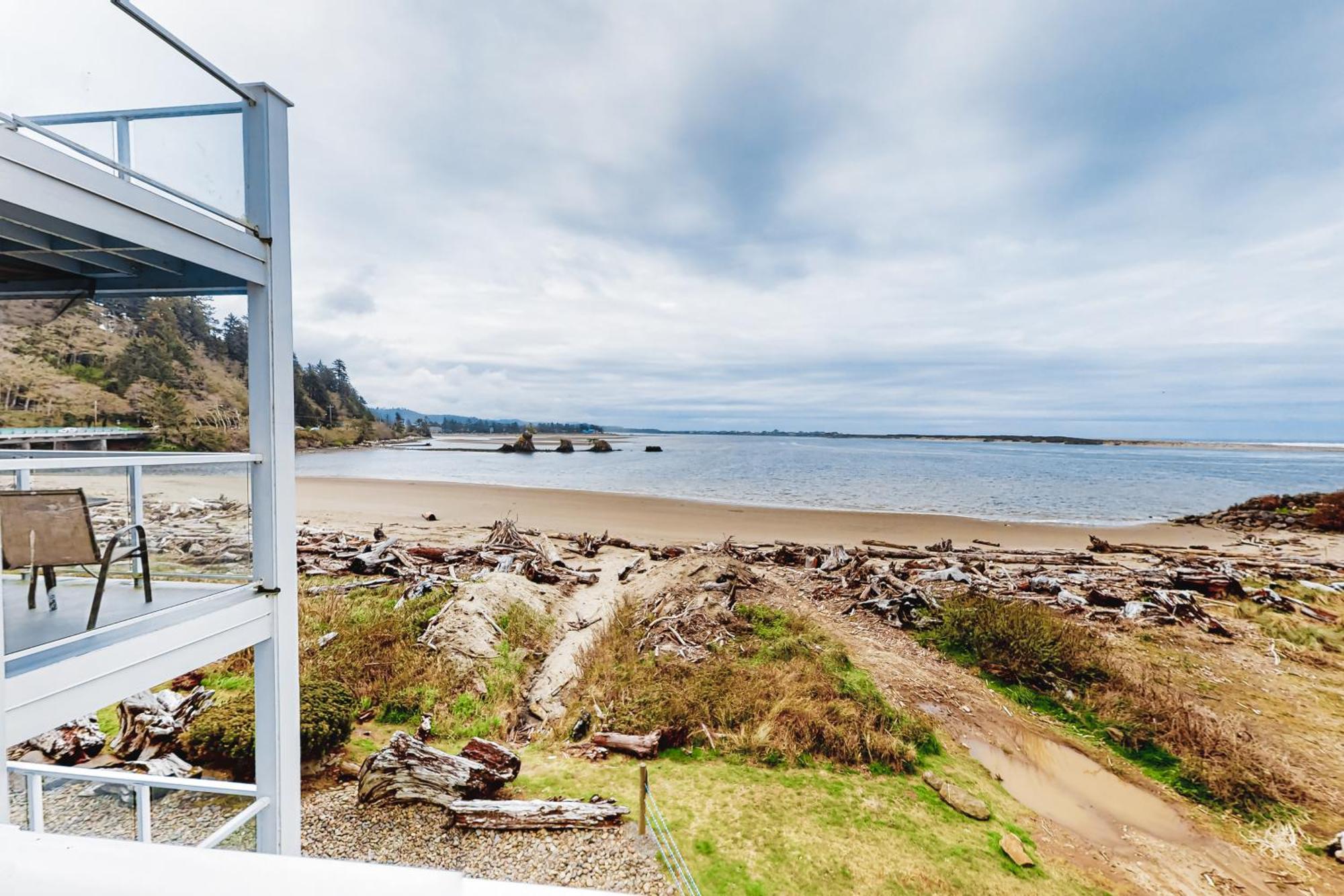 Salishan BeachWaters Edgeアパートメント 部屋 写真